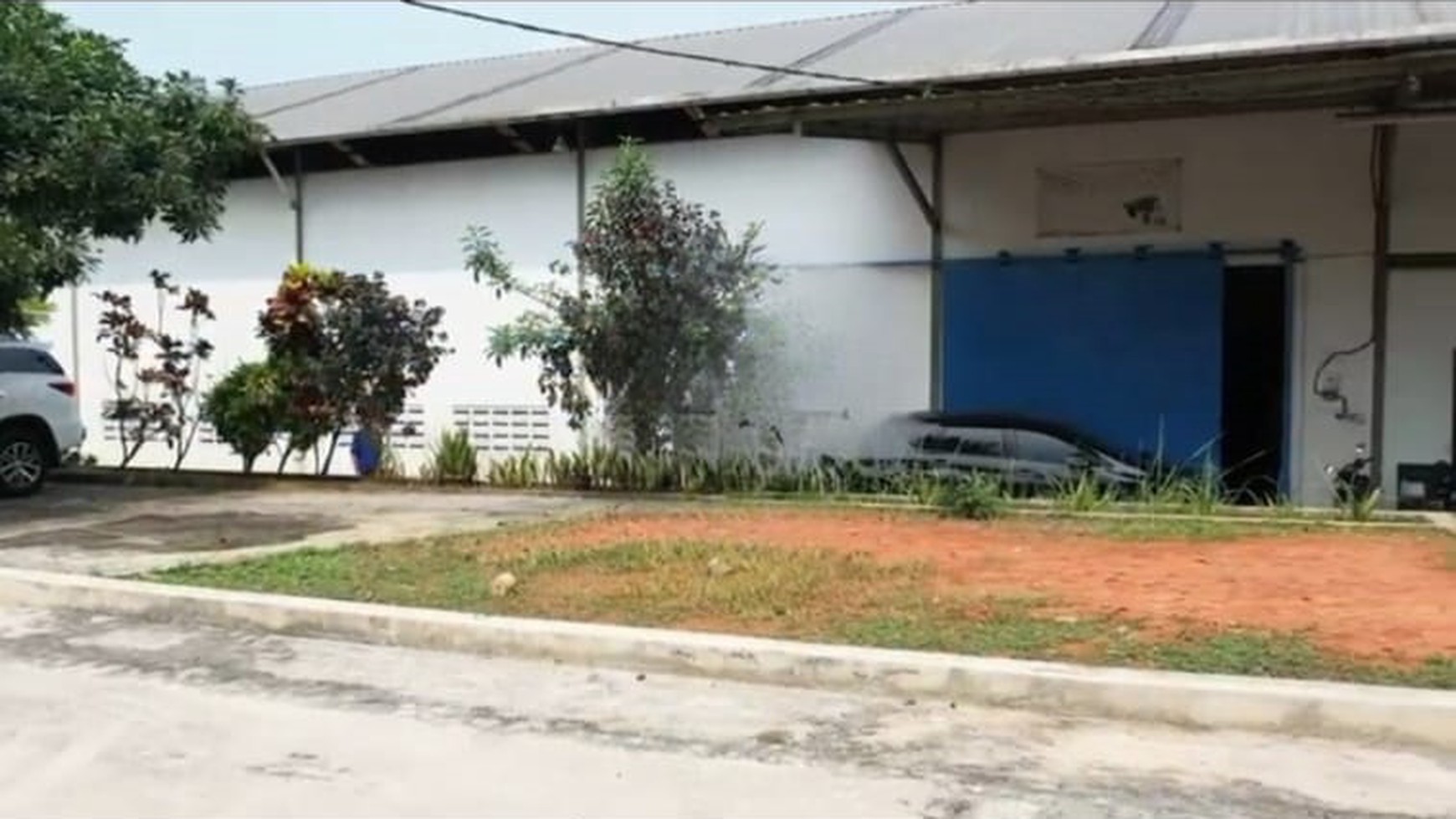 Pabrik di Kawasan Curug Tangerang Dijual dengan Harga Menarik