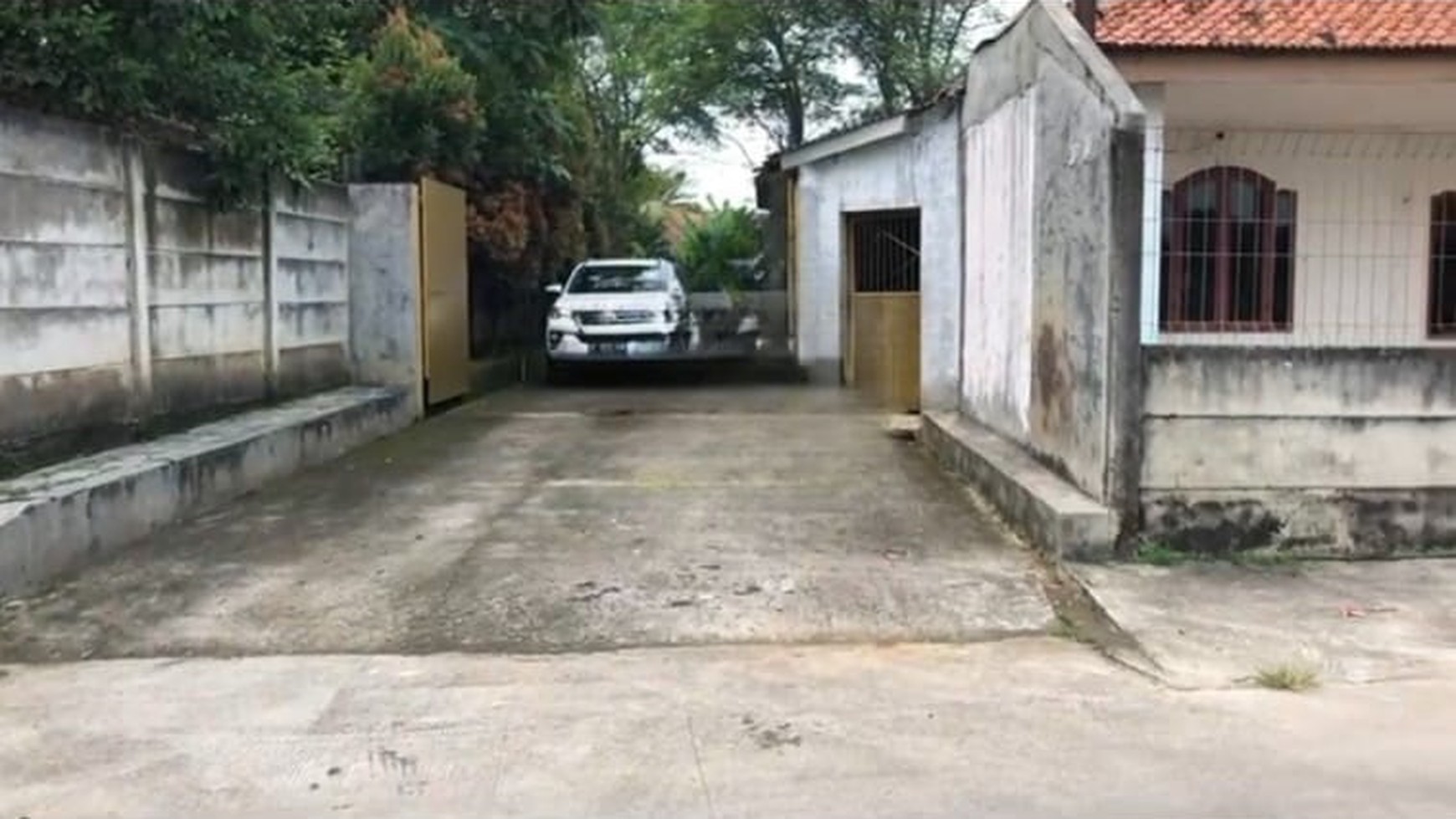 Pabrik di Kawasan Curug Tangerang Dijual dengan Harga Menarik