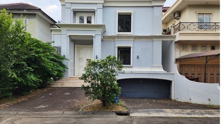 Dijual Rumah di Taman Beverly Golf JL. Danau Maninjau - Lippo Karawaci Tangerang