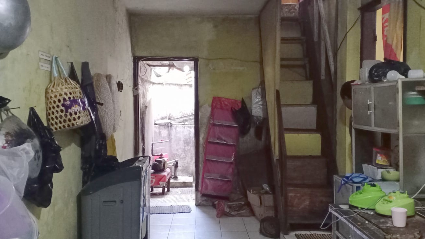 Rumah Hitung Tanah Area Cipete