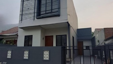 Rumah Baru 2 Lantai Lokasi Strategis Dekat Bintaro Jaya @Ciputat