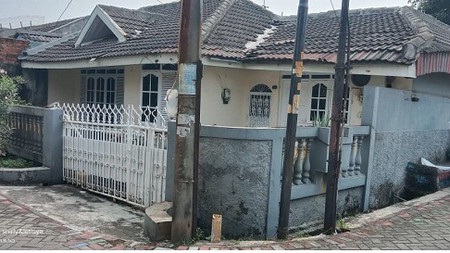 Dijual rumah di JL. Beta Cimone Mas Permai Tangerang