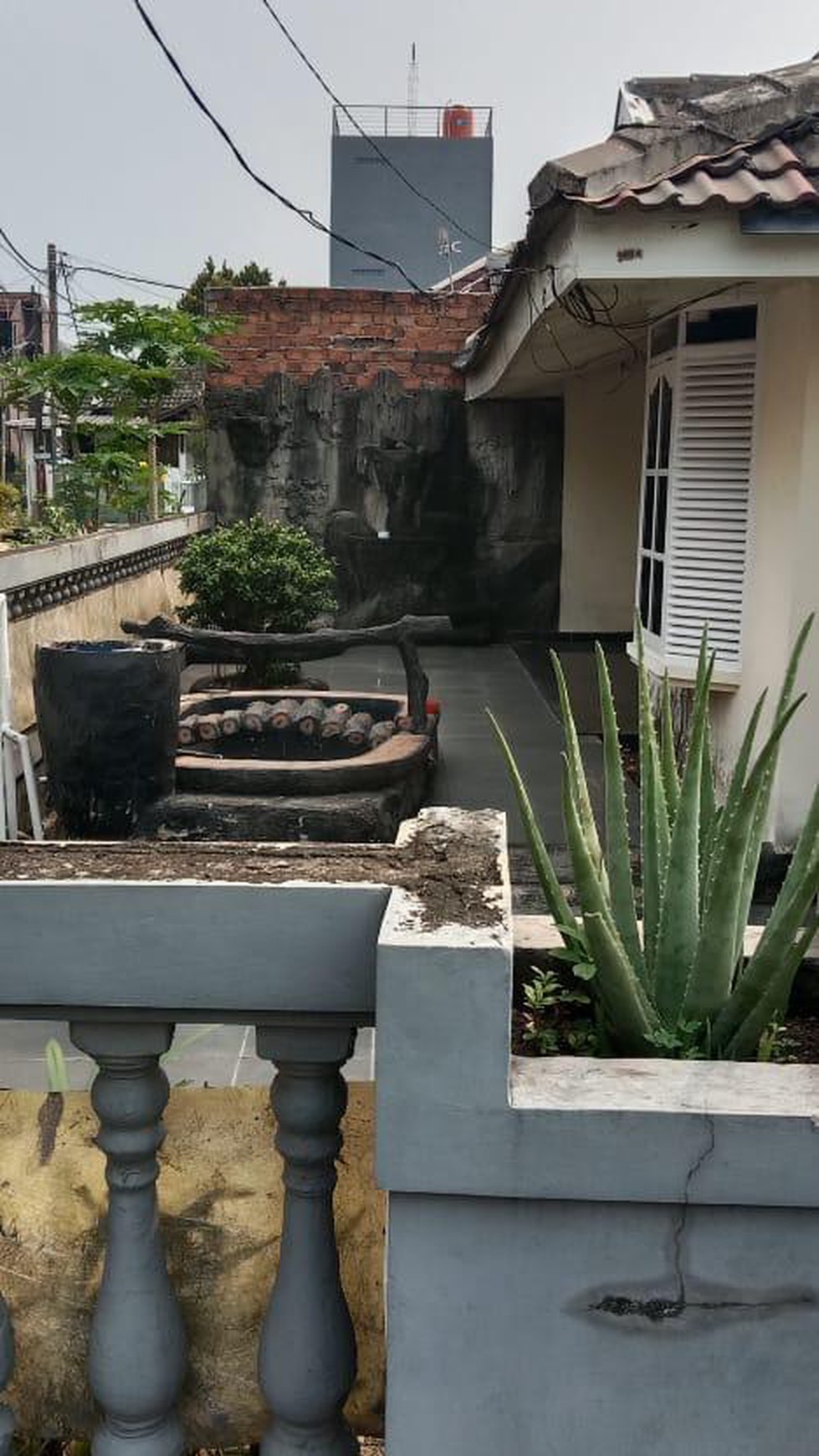 Dijual rumah di JL. Beta Cimone Mas Permai Tangerang