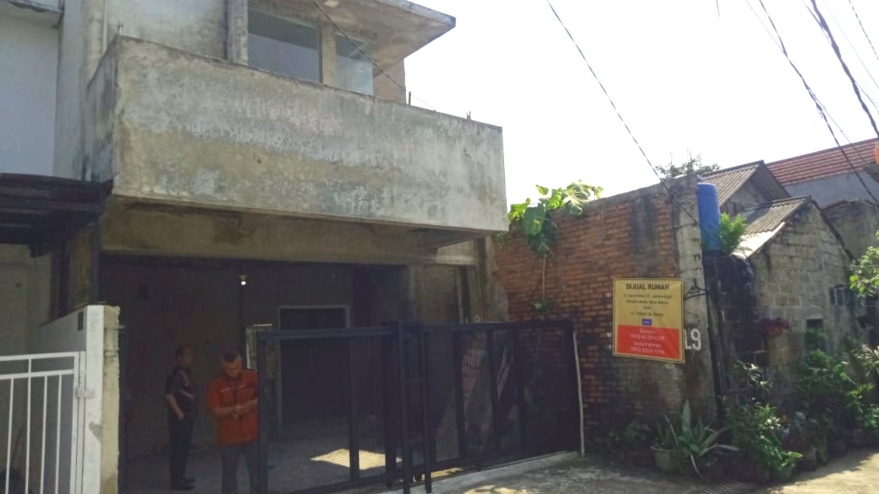 Dijual Rumah di Bumi Jatiwaringin Baru, Pondok Gede - Lokasi Strategis dan Nyaman!