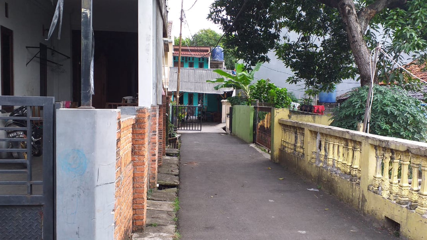 Rumah 1 lantai lokasi strategis di Meruya