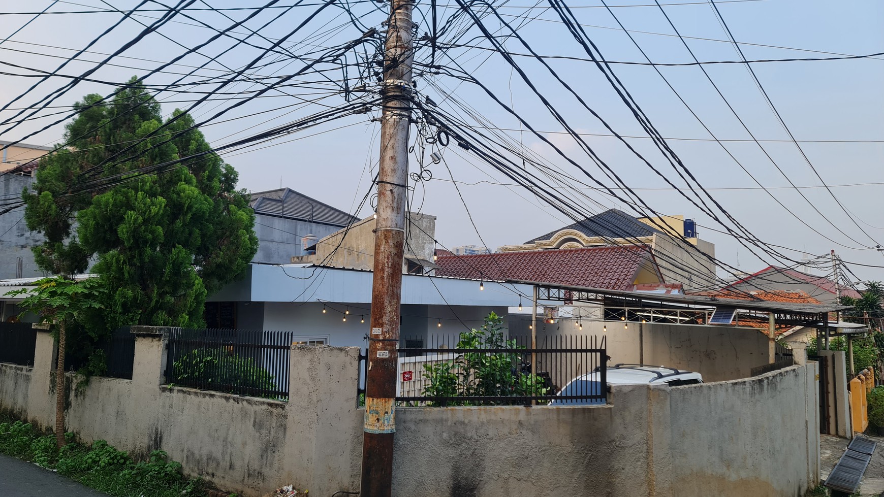 Rumah di Pesanggrahan, Ulujami, Jakarta Selatan