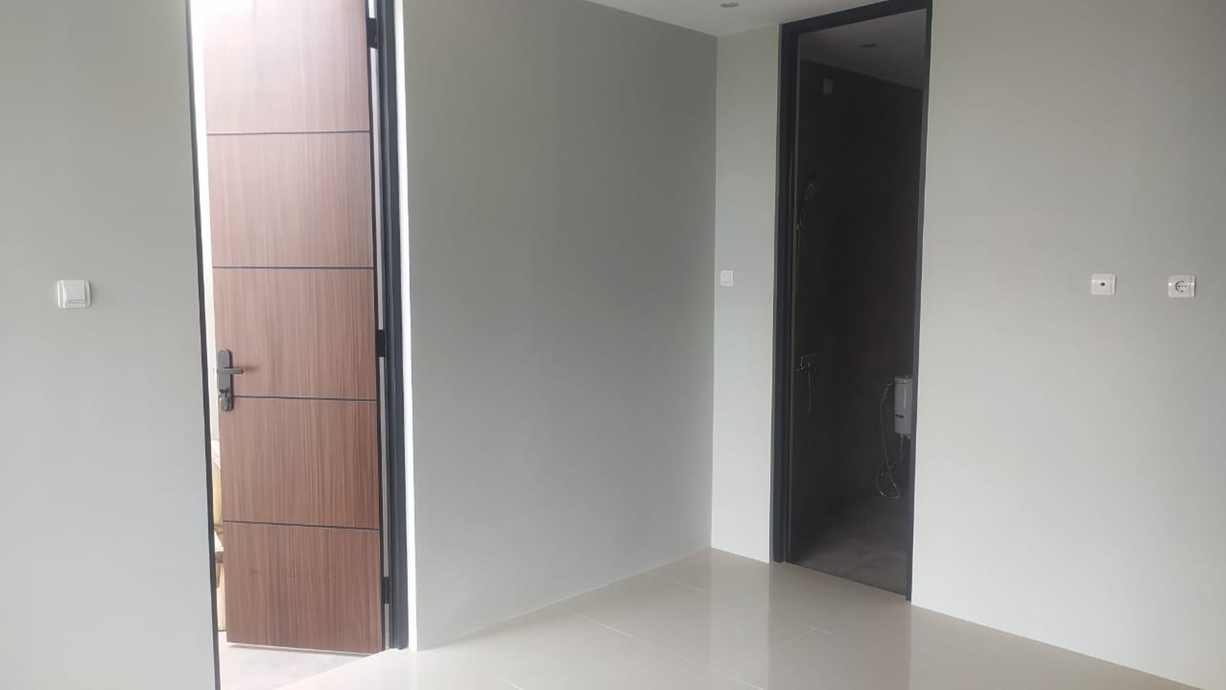 Rumah Tinggal Furnish 2 Lantai Lokasi Dekat Pasar Colombo Jalan Kaliurang 