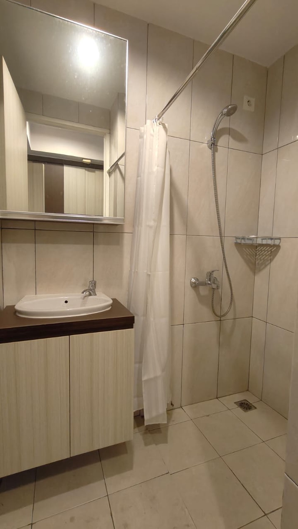 Apartemen Grand Kamala Lagoon Fully Furnish Termurah di Bekasi