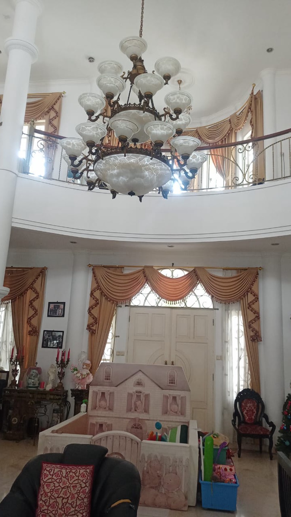 Rumah Hitung Tanah Area Cipete