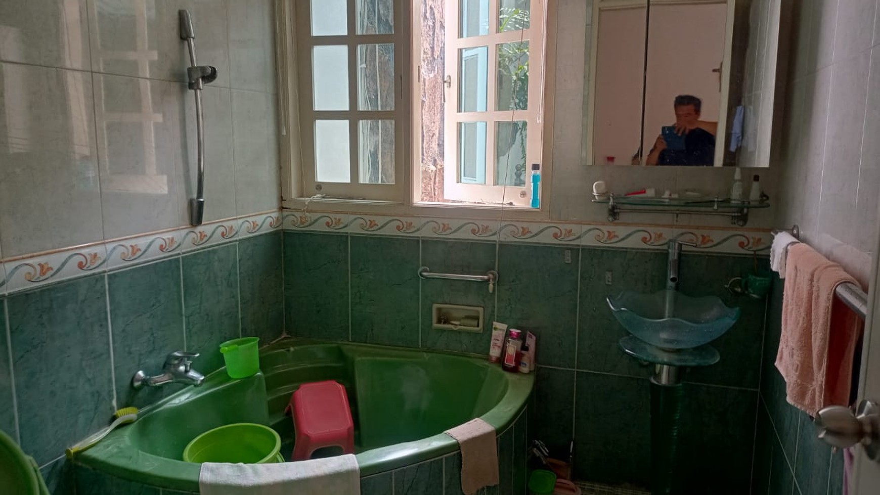 Rumah Hitung Tanah Area Cipete