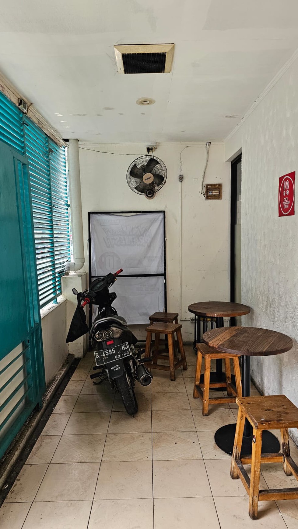 Rumah Hitung Tanah Area Cipete