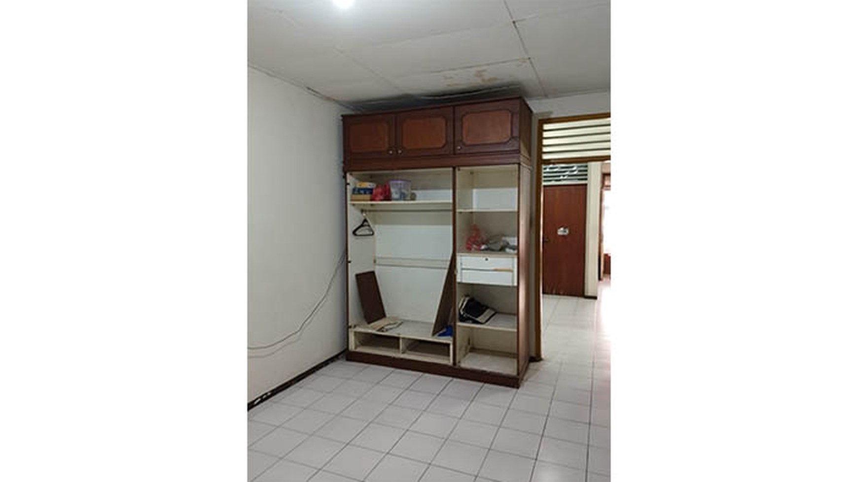 Rumah Kelapa Puan Timur, Kelapa Gading.