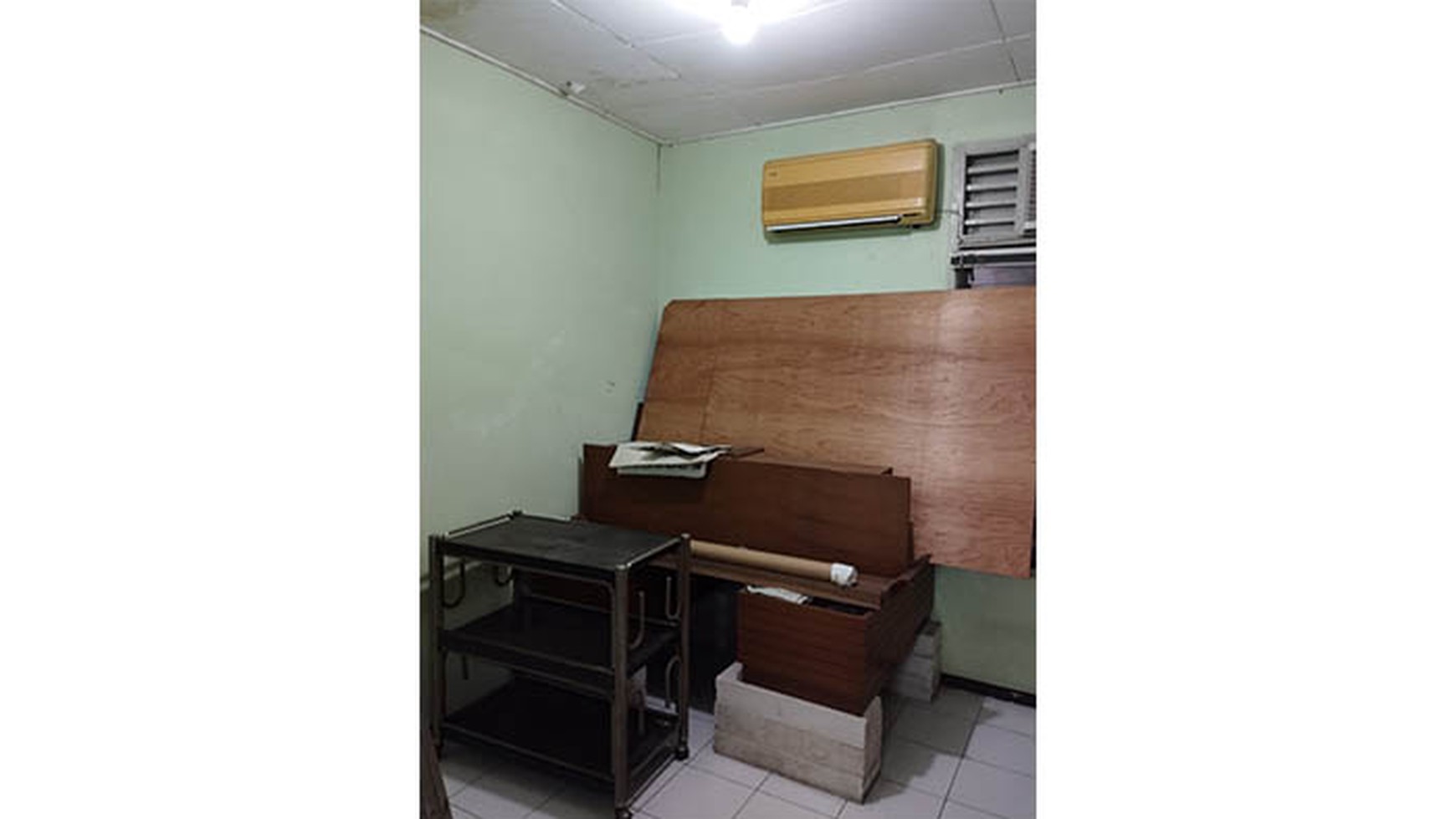 Rumah Kelapa Puan Timur, Kelapa Gading.