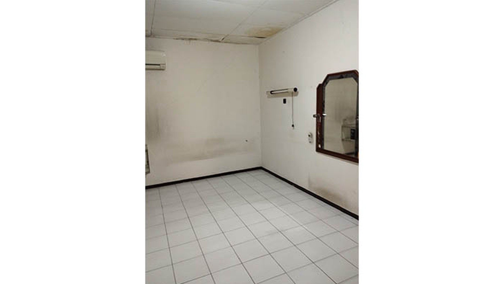 Rumah Kelapa Puan Timur, Kelapa Gading.