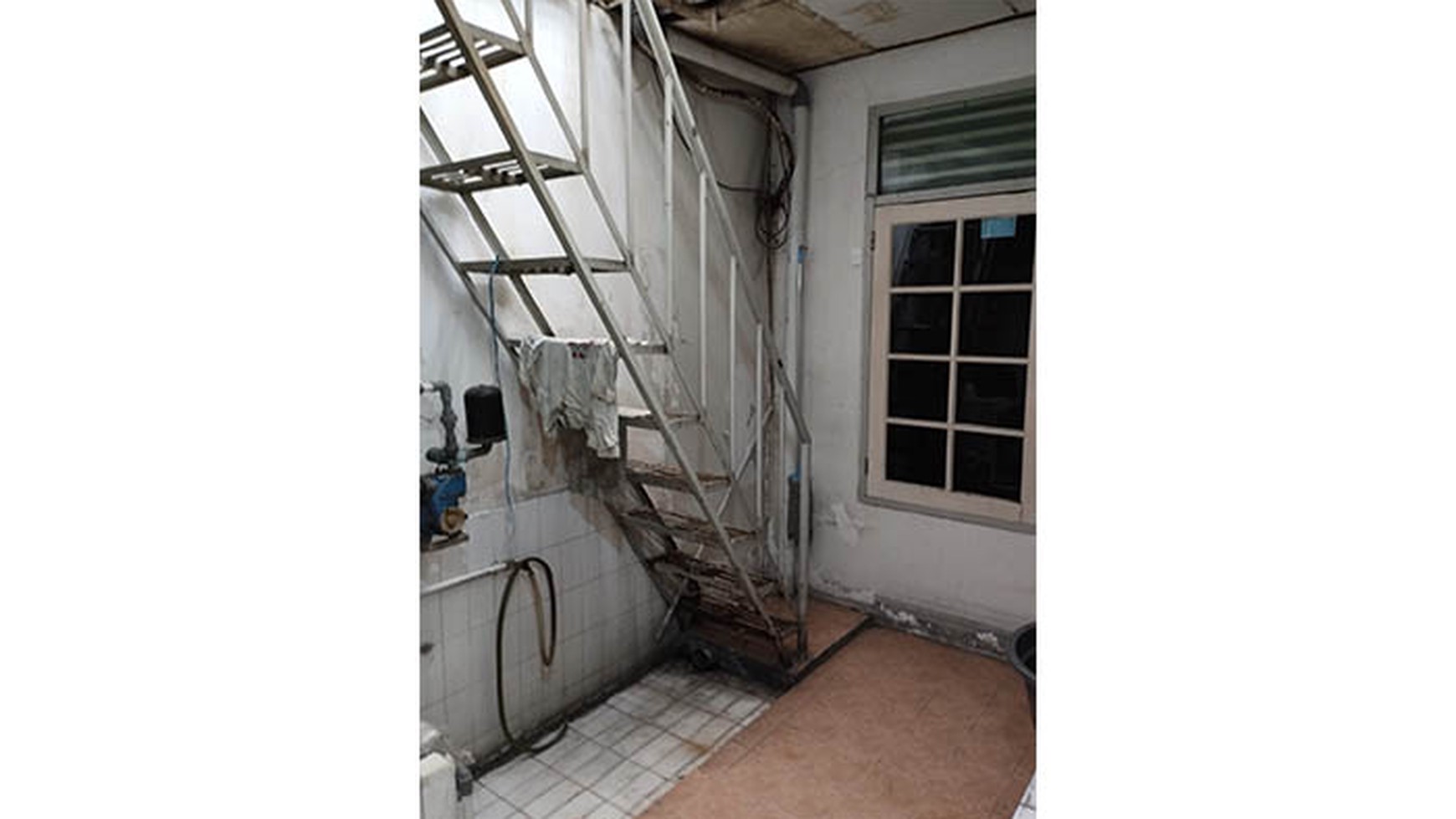 Rumah Kelapa Puan Timur, Kelapa Gading.