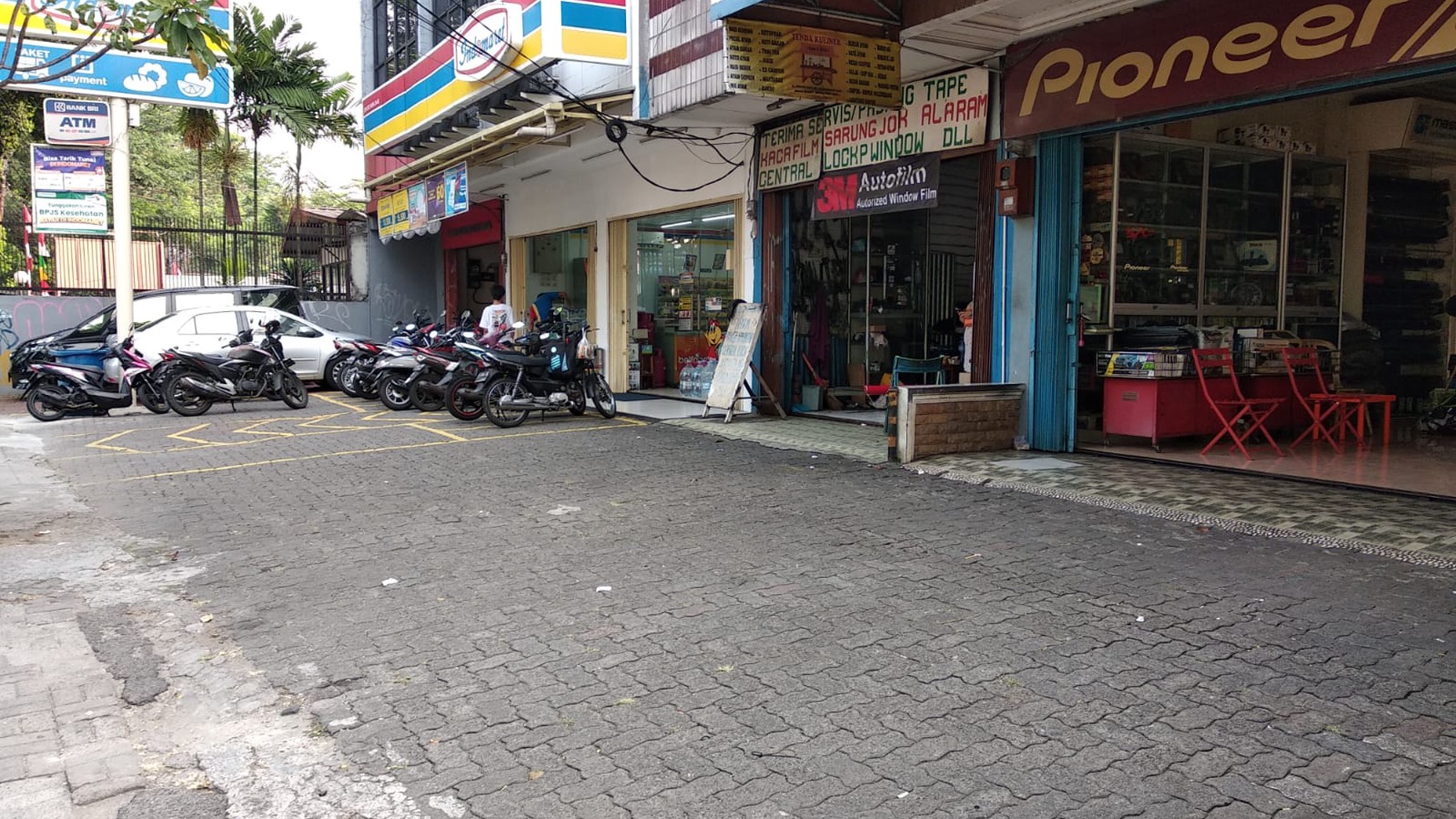 Ruko Hook Lokasi Strategis Pinggir Jalan Raya @Pondok Pinang