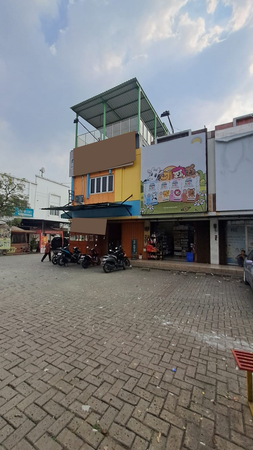 Ruko Hook Siap Pakai dan Lokasi Strategis @Graha Raya