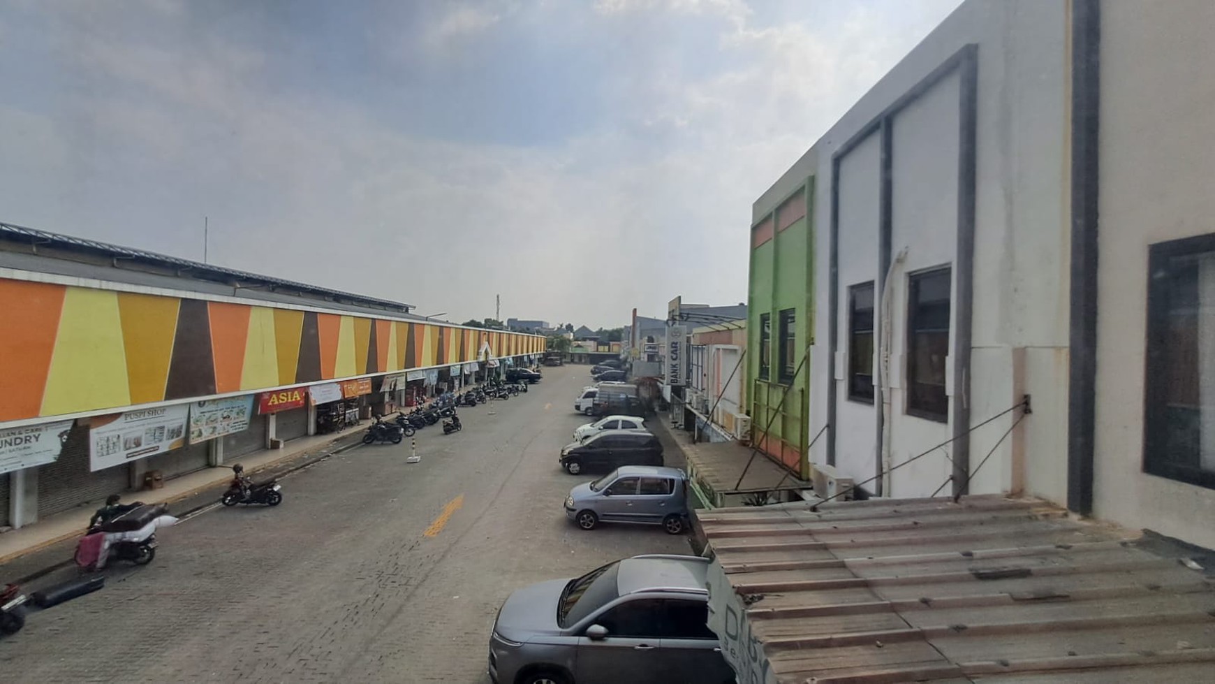 Ruko Hook Siap Pakai dan Lokasi Strategis @Graha Raya