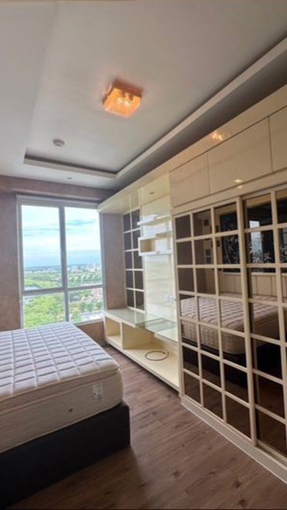 MURAH Dijual Apartemen East Coast Residence Tipe PENTHOUSE 4+1 Kamar Tidur FULL FURNISHED Mewah - BARU RENOV Cantik Siap Huni dekat Pakuwon City, HOKKY Buah Surabaya Timur