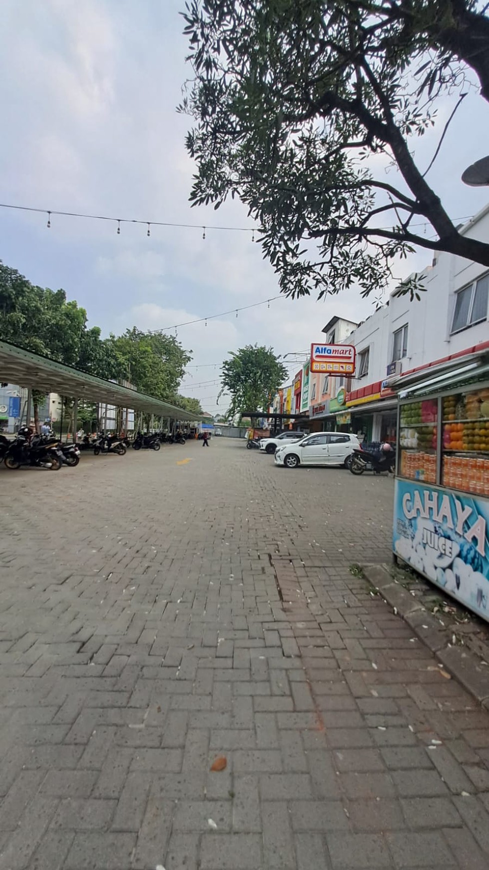 Ruko Hook Siap Pakai dan Lokasi Strategis @Graha Raya