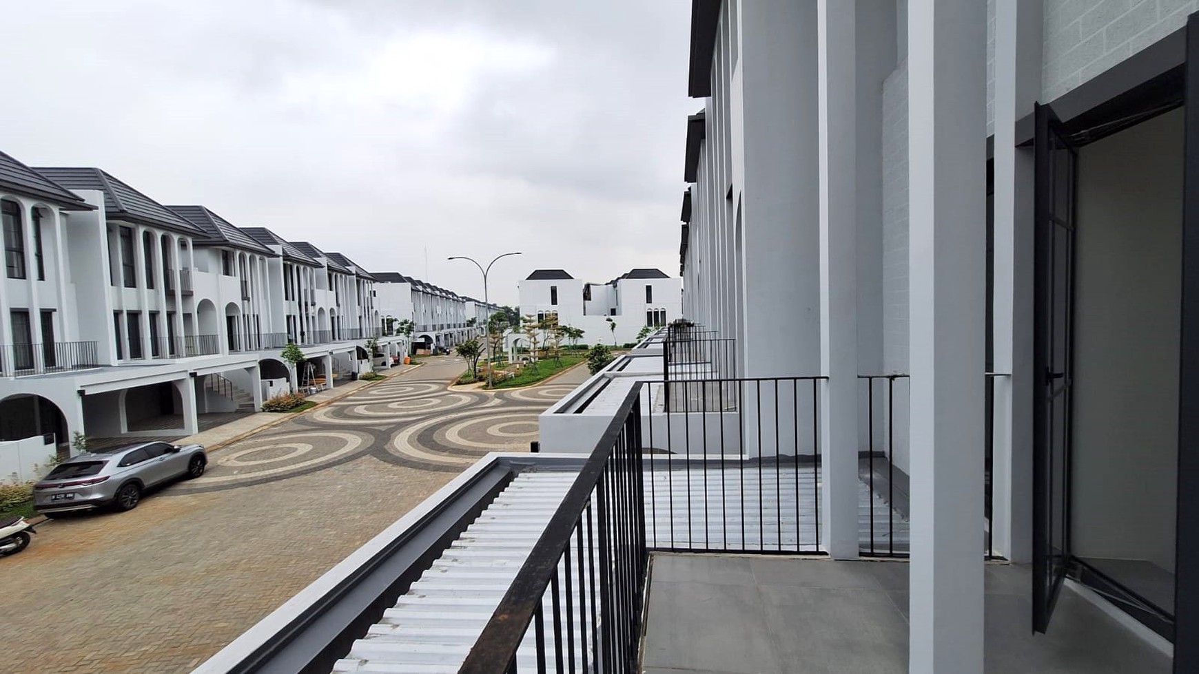 Rumah Cantik Modern di Greenwich, Cluster Aether BSD City