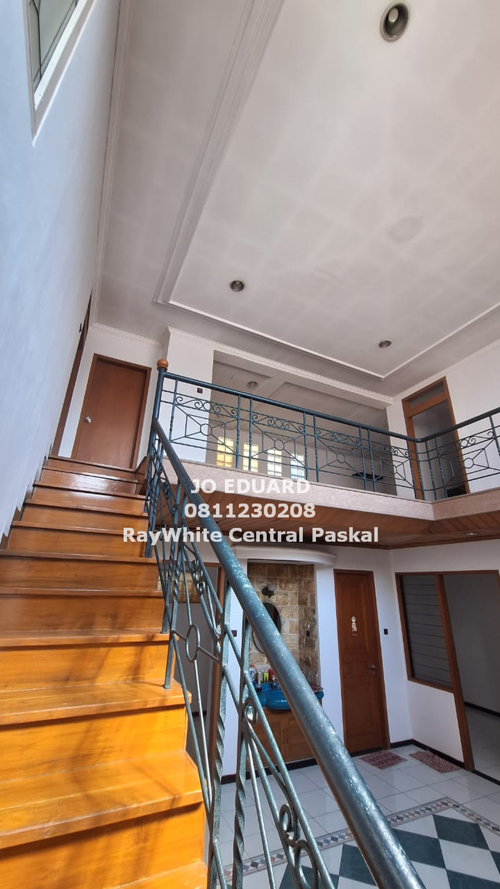 Rumah 2 Lantai Bagus SHM di Kembar Timur, Bandung