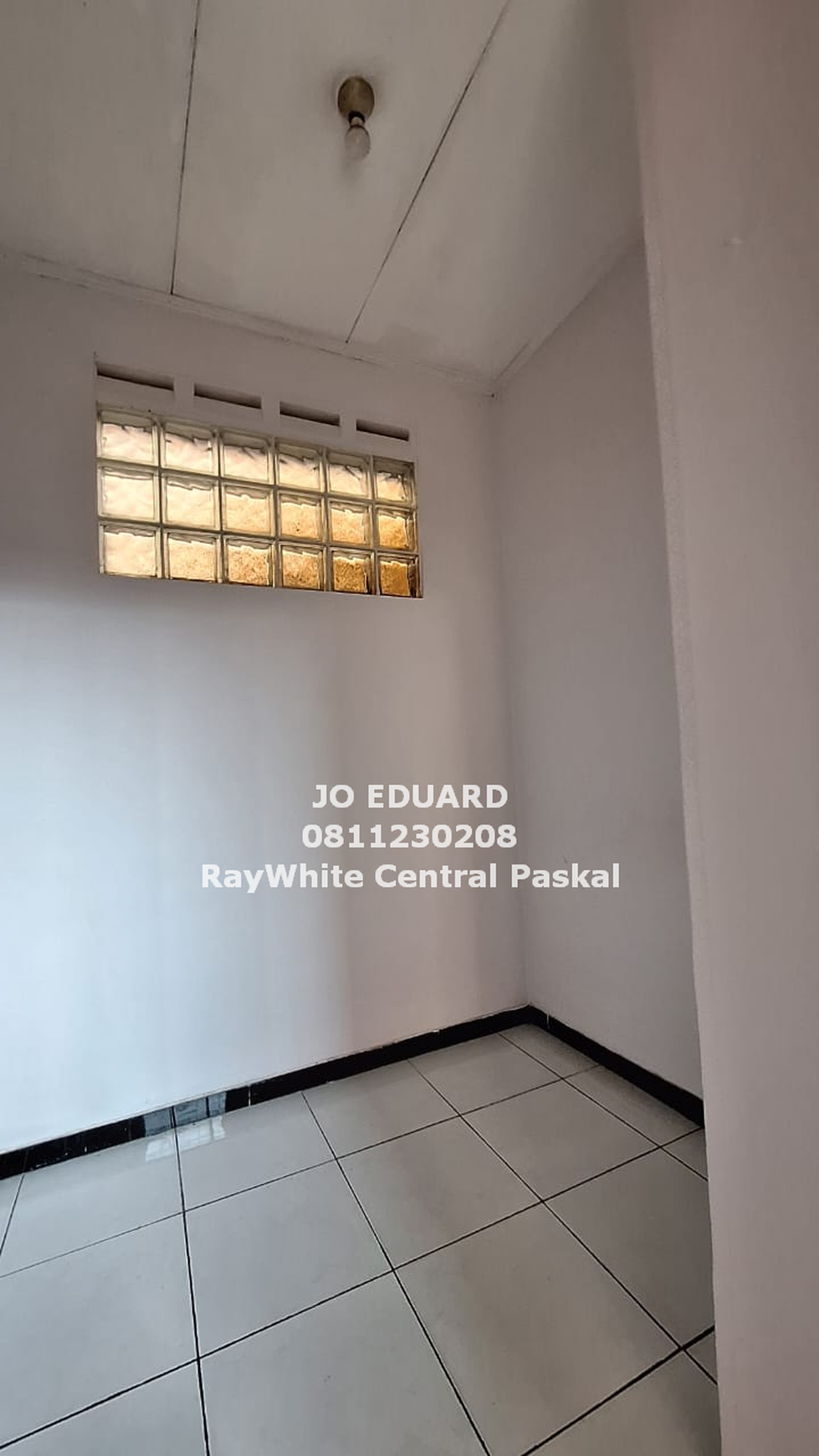 Rumah 2 Lantai Bagus SHM di Kembar Timur, Bandung