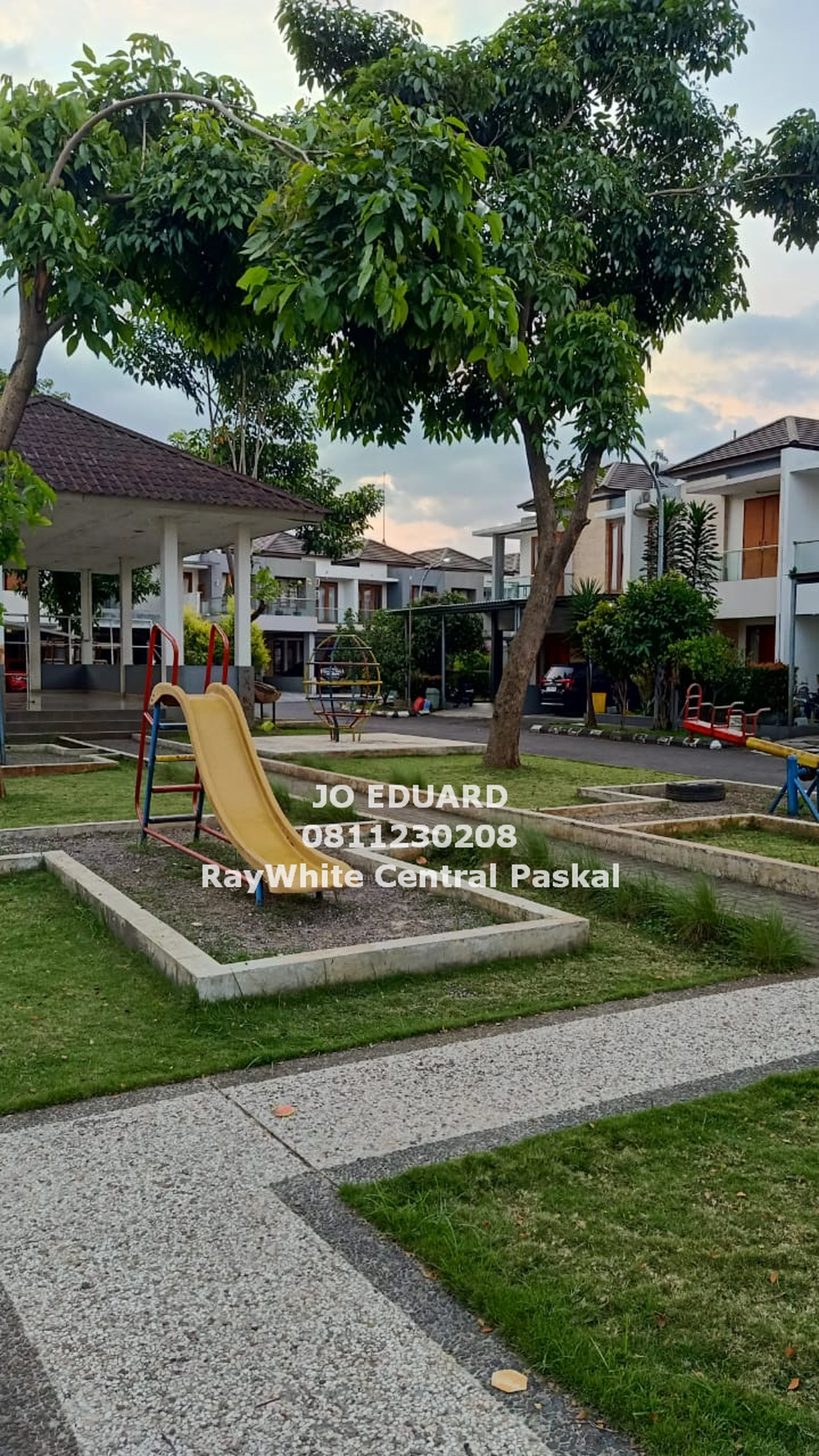 For Sale Rumah 2 Lantai Bagus Furnished di Cherry Field, Bandung