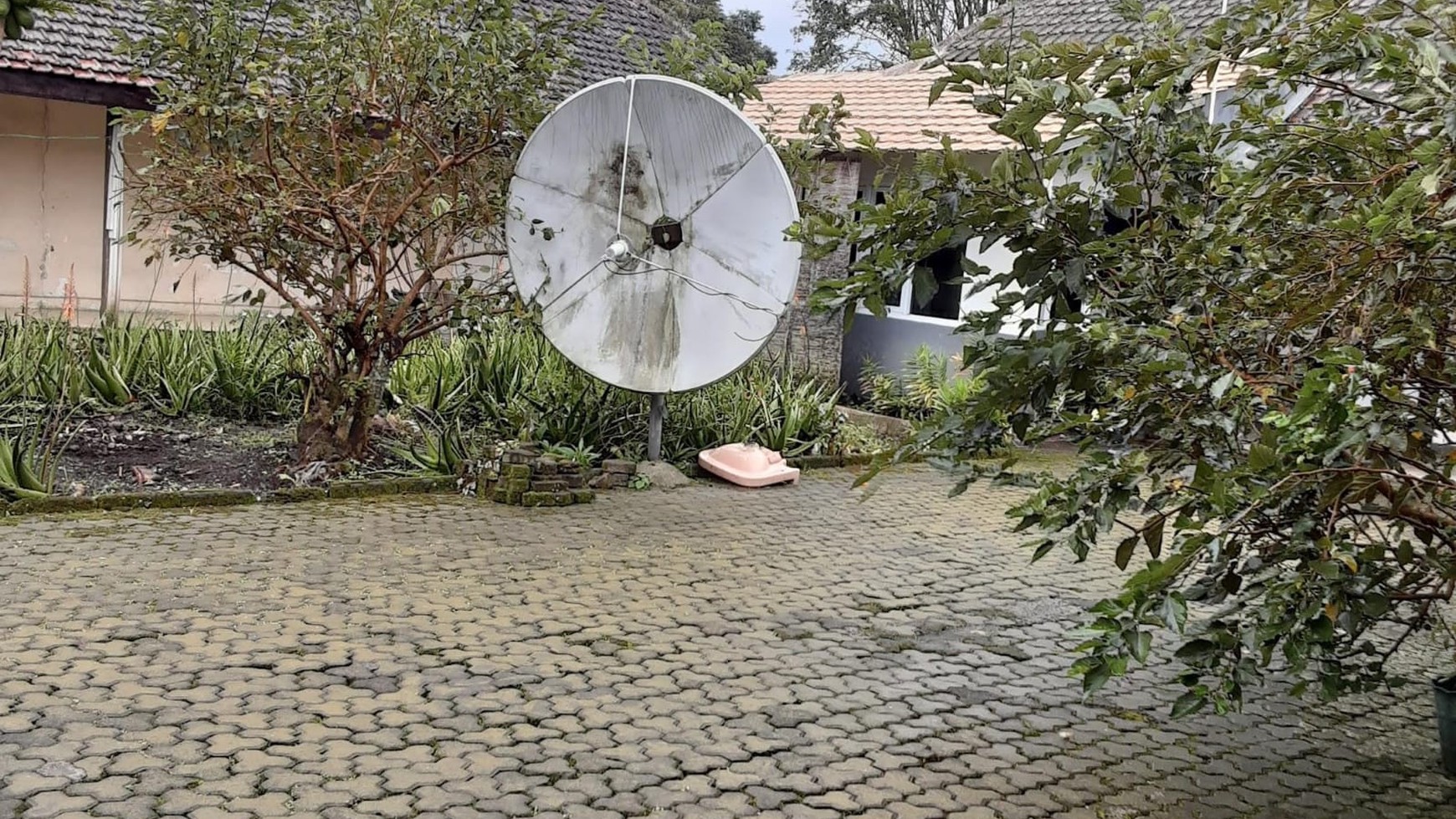 Ruang usaha (Rumah) di Mainroad Jl. Raya Lembang dekat Mie Gacoan Kab. Bandung