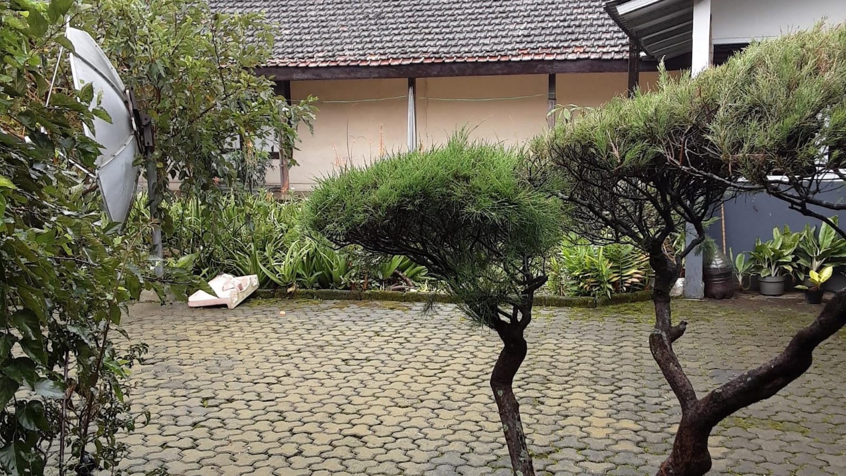 Ruang usaha (Rumah) di Mainroad Jl. Raya Lembang dekat Mie Gacoan Kab. Bandung