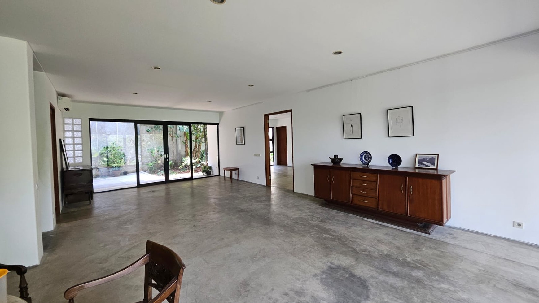 Rumah Modern Asri Di Daerah Cinere