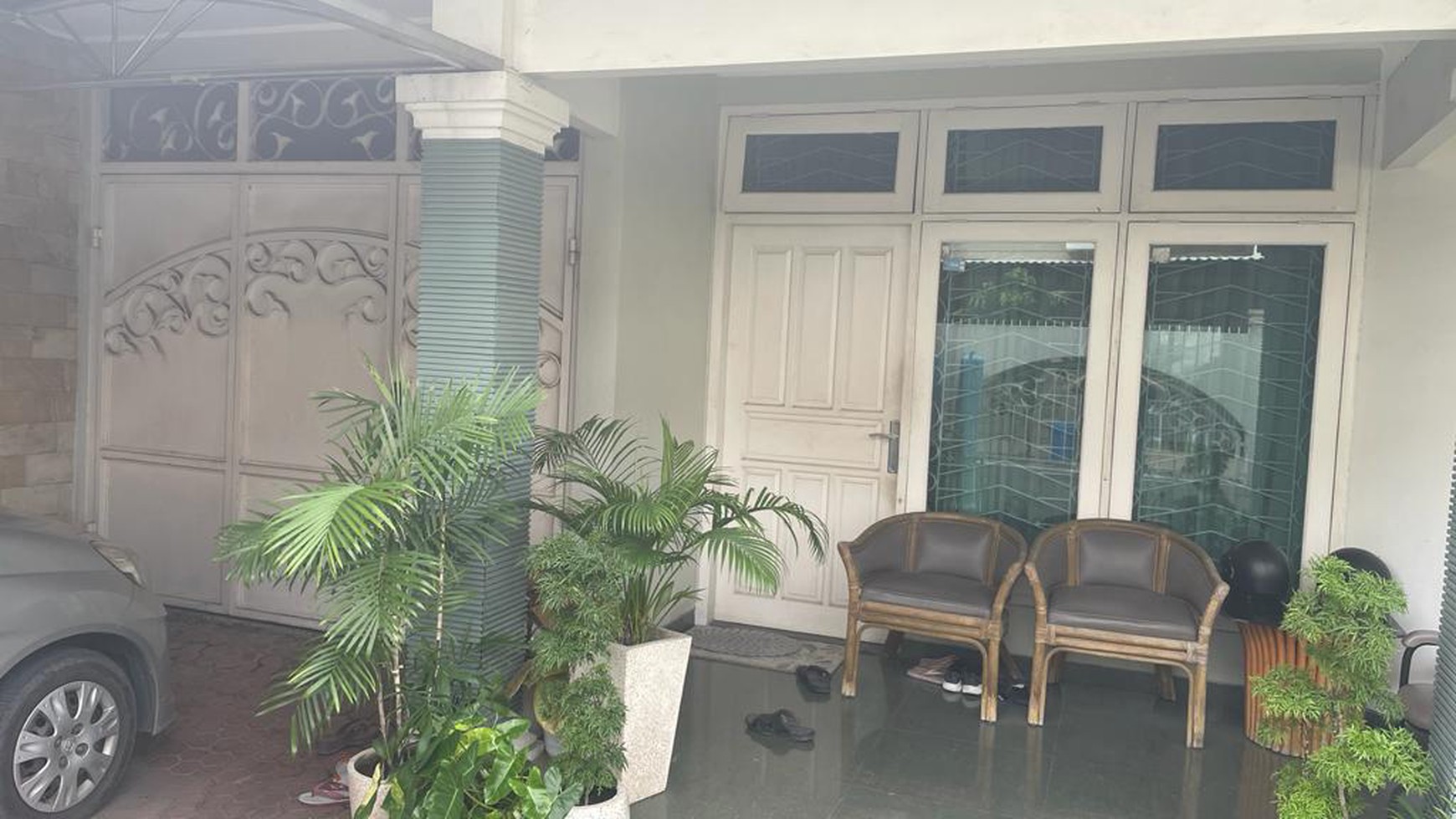 Dijual Rumah Cantik, Bersih Di Gayung Kebonsari dekat sekolah Al Hikmah, Trans Icon Surabaya