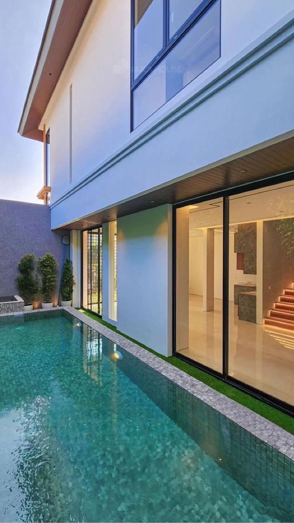 Rumah Mewah 3 Setengah Lantai di Pondok Indah Jaksel