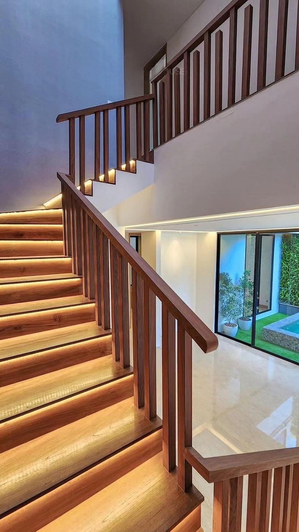 Rumah Mewah 3 Setengah Lantai di Pondok Indah Jaksel
