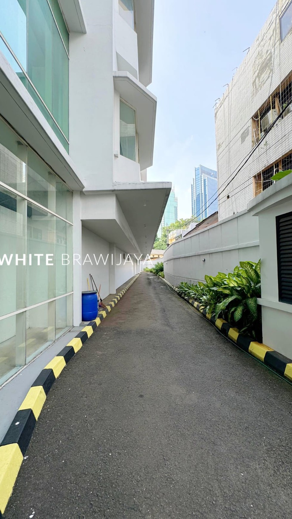 Office Building Harga di Bawah NJOP Bendungan Hilir Sudirman Area