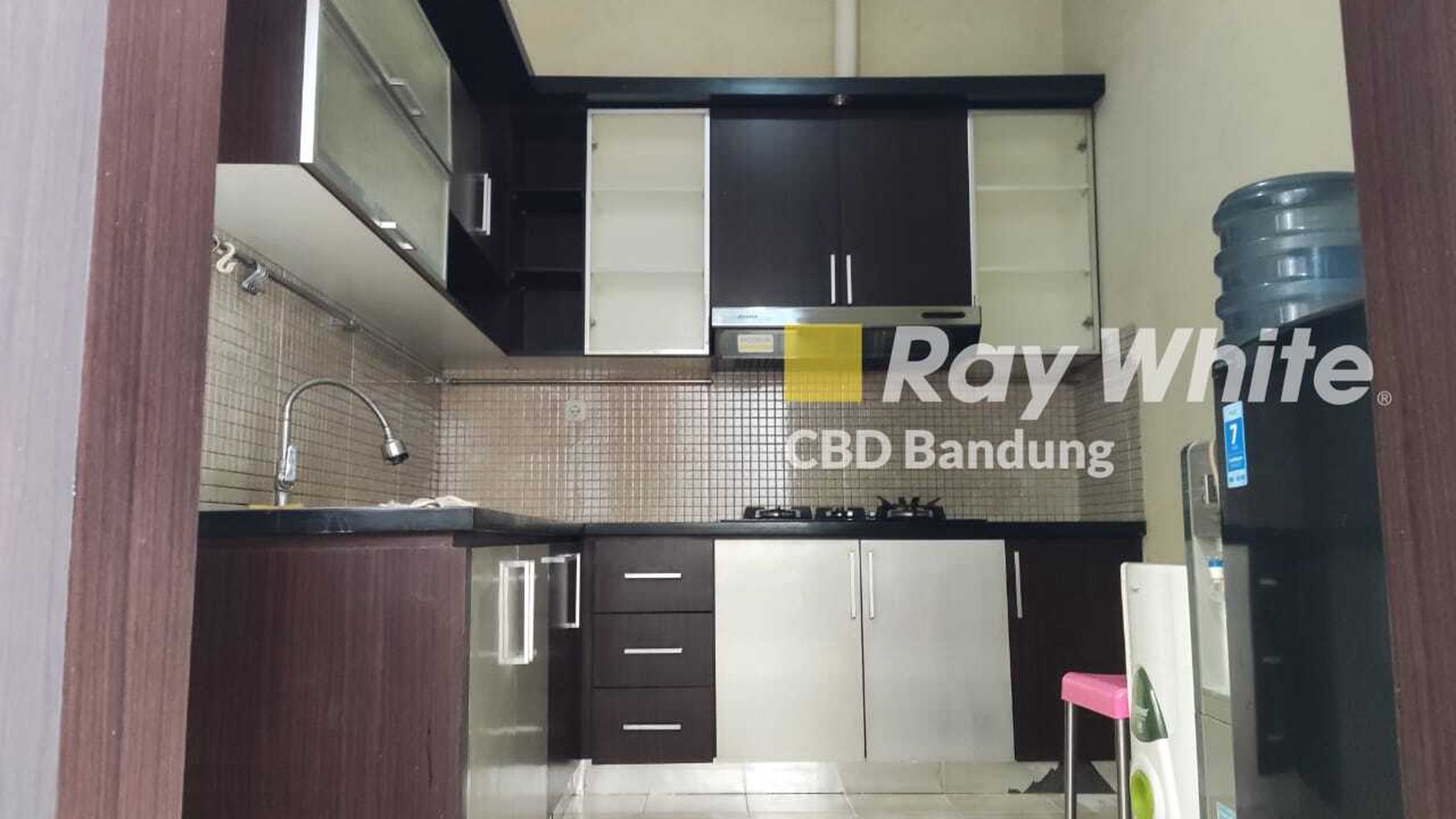 Rumah Cantik 1.5 Lantai di Sayap Soekarno Hatta, Bandung!