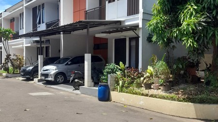 Rumah Hook 2 Lantai dalam Cluster dan Lokasi Strategis @Ciputat