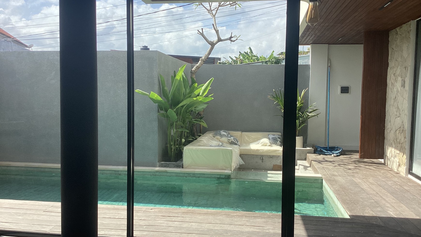 Villa 3 Bedrooms  200 sqm Freehold in Tumbak Bayuh Canggu