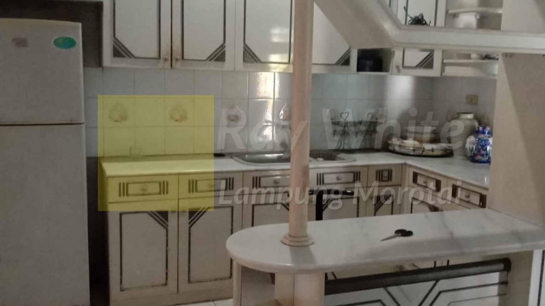 Rumah Hitung Tanah Area Cipete