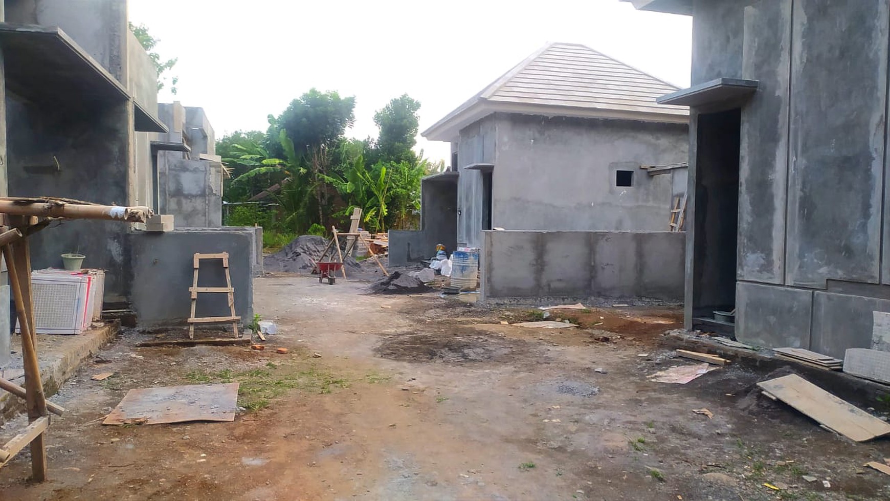 Rumah Hitung Tanah Area Cipete