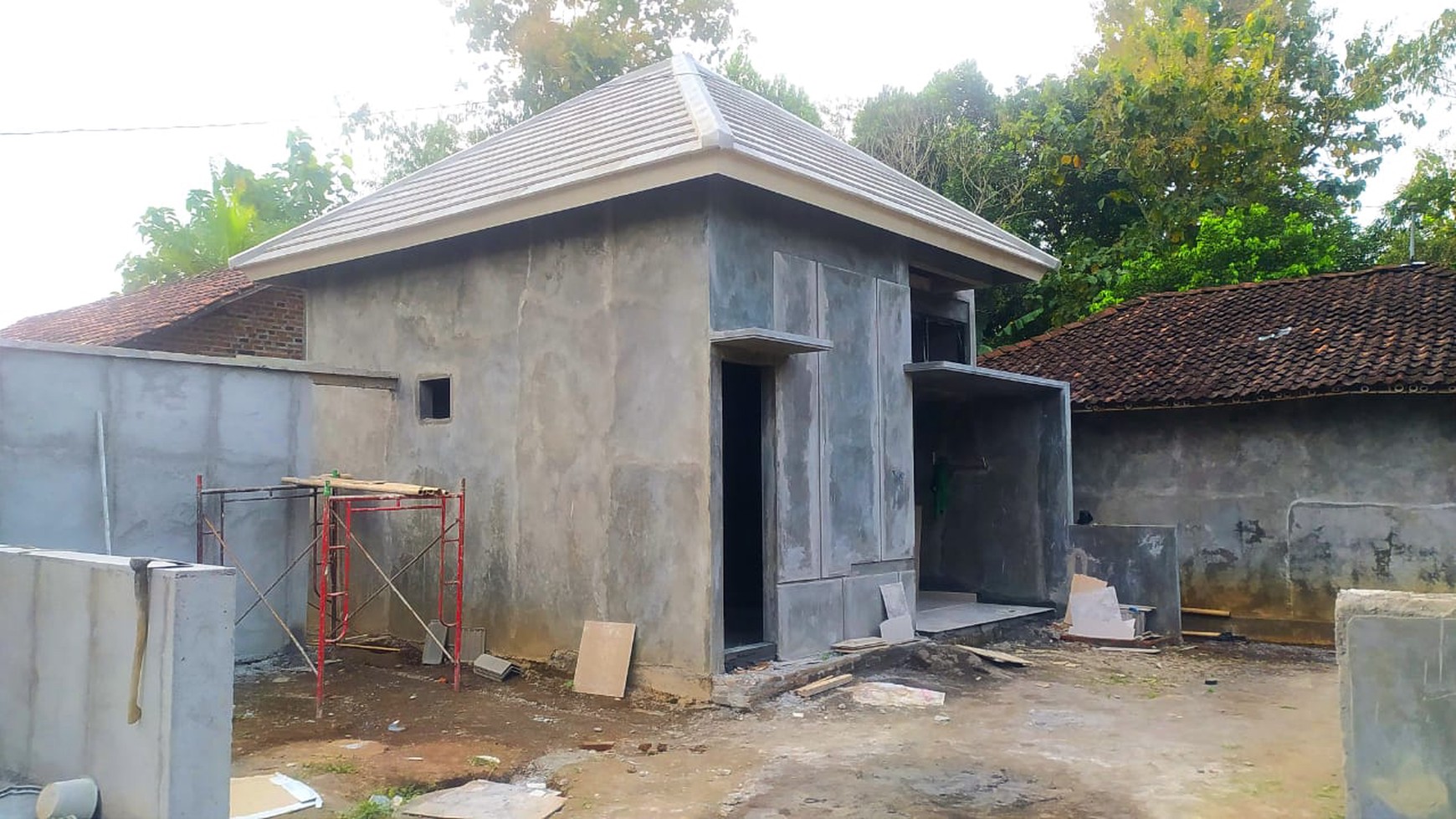 Rumah Hitung Tanah Area Cipete