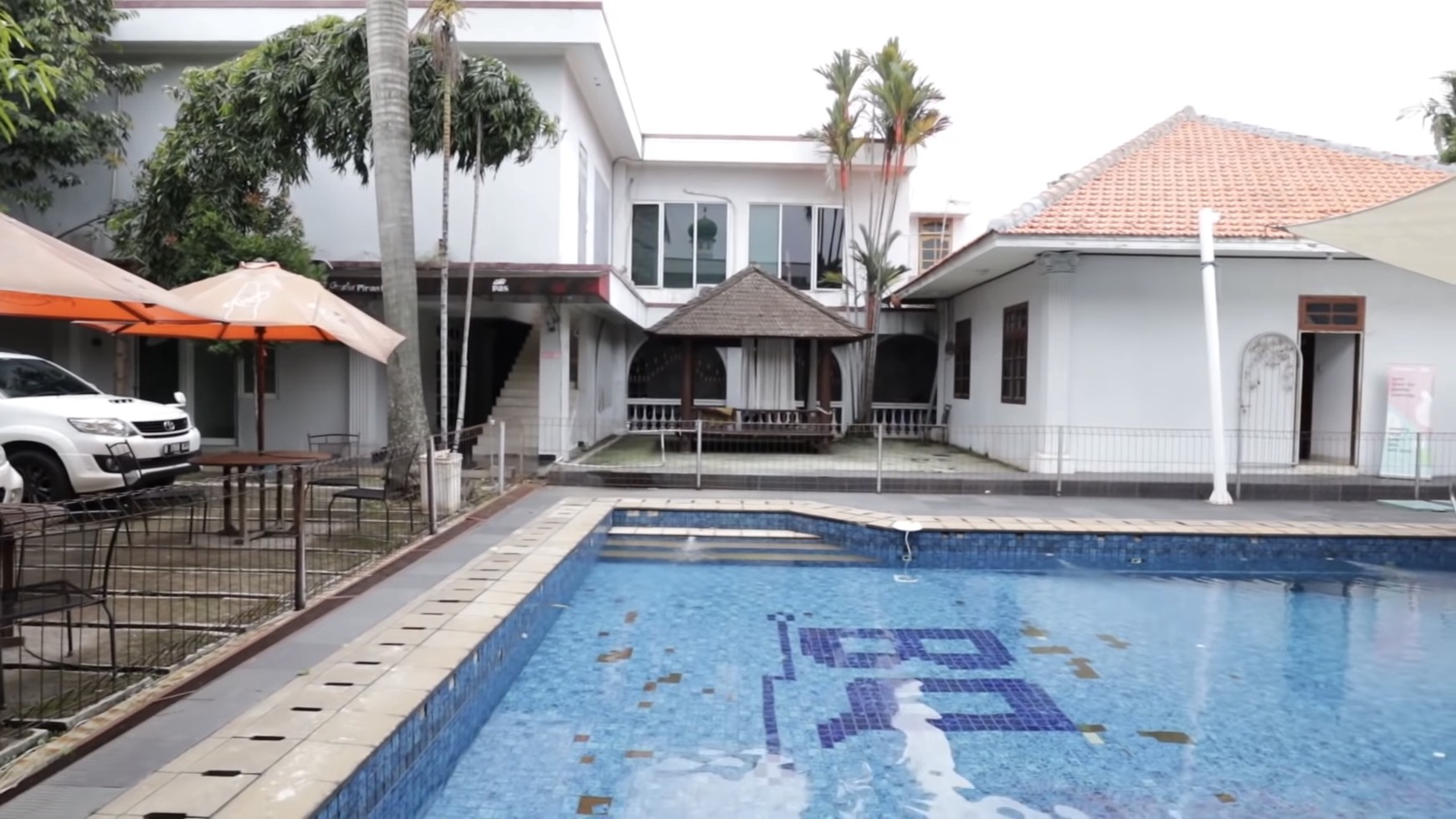 Rumah Hitung Tanah Area Cipete
