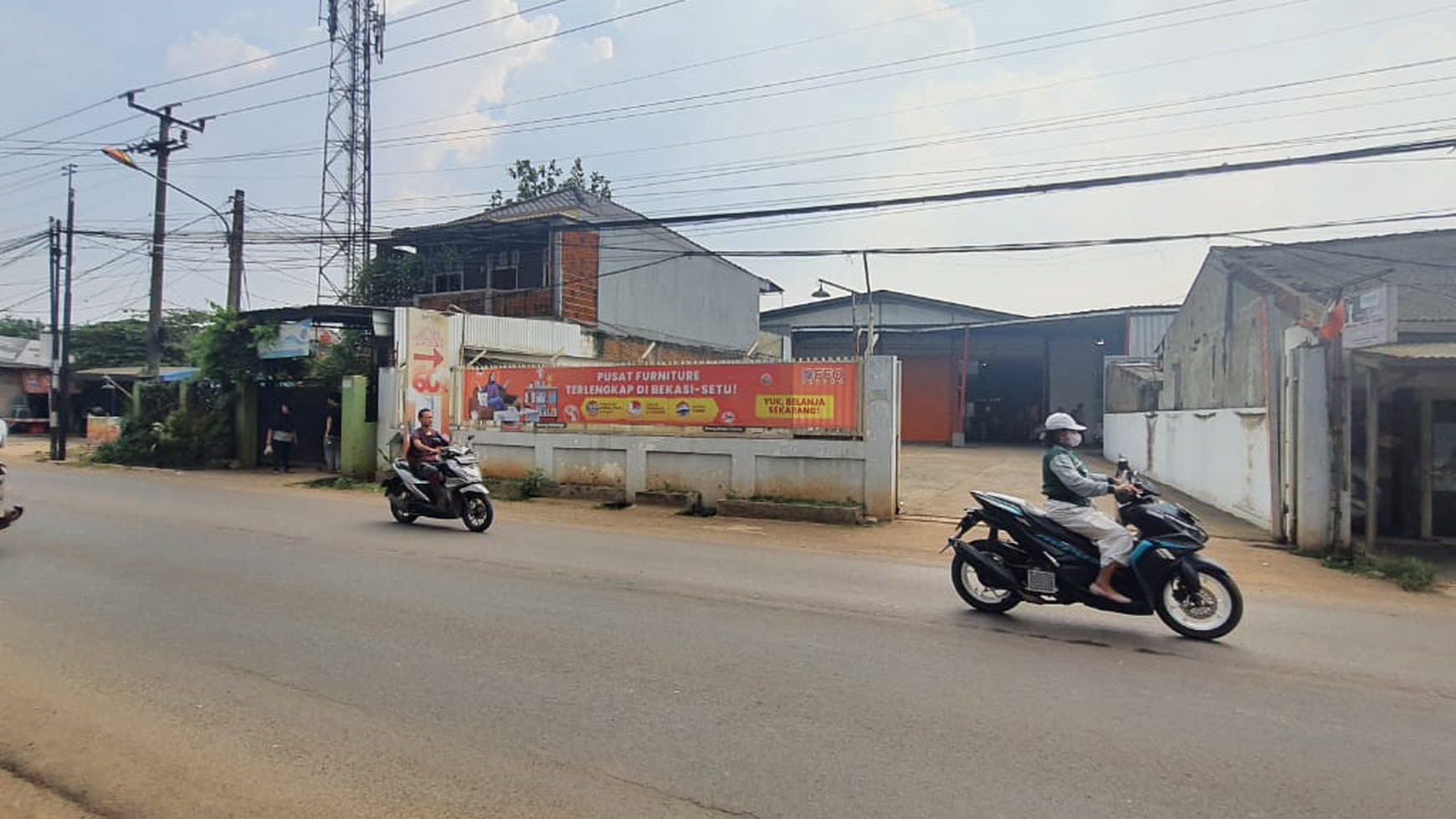 Jual Cepat Gudang Komersial di Jl. Raya MT. Haryono Setu Bekasi 