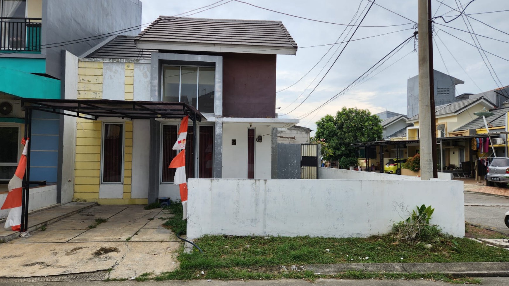 Rumah Hoek lokasi Nyaman di Grand Pondok Ungu, Bekasi