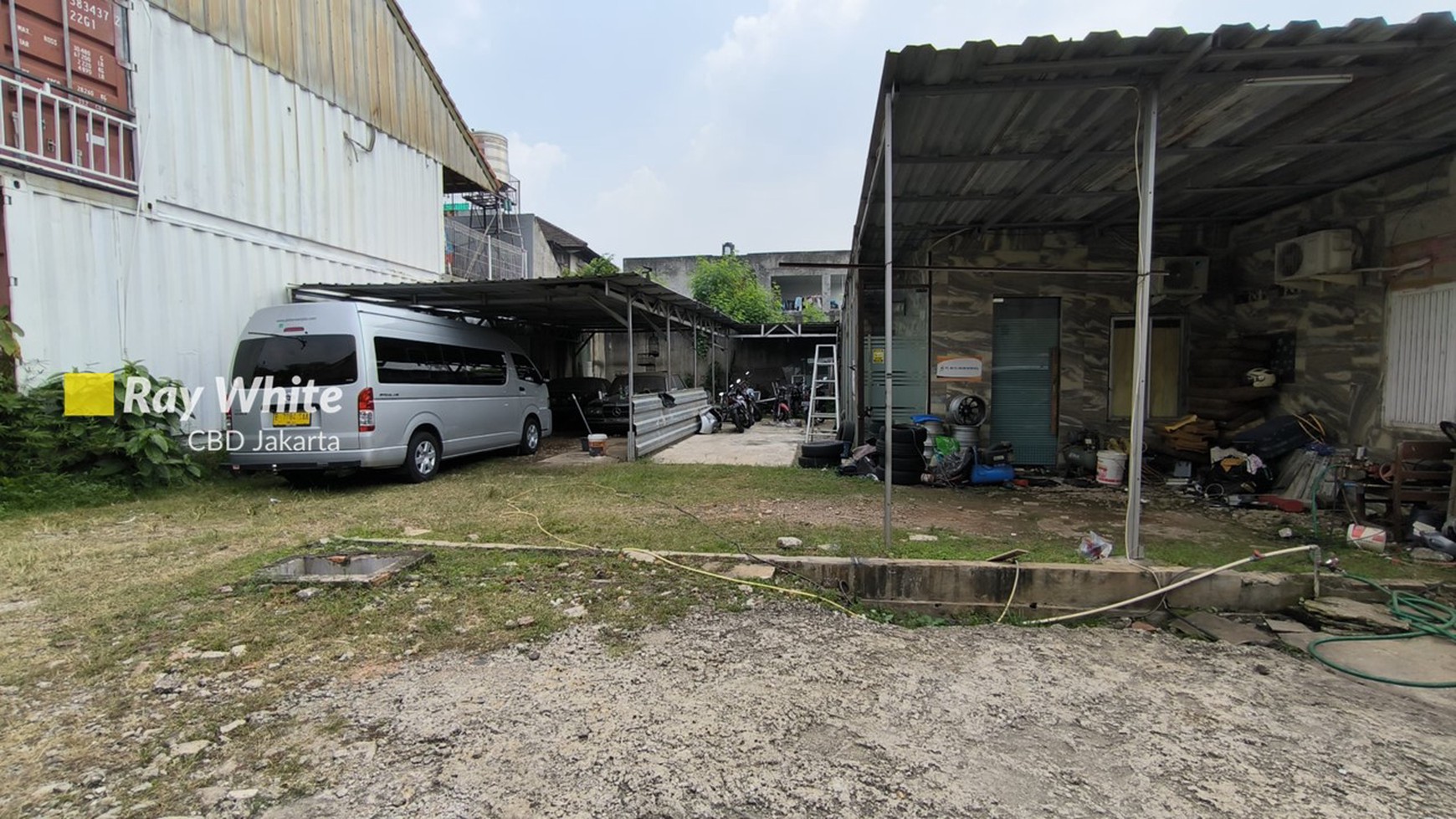 Rumah Hitung Tanah Area Cipete
