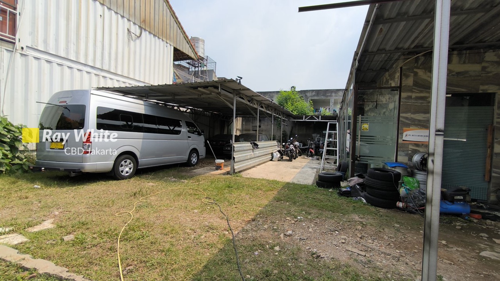 Rumah Hitung Tanah Area Cipete