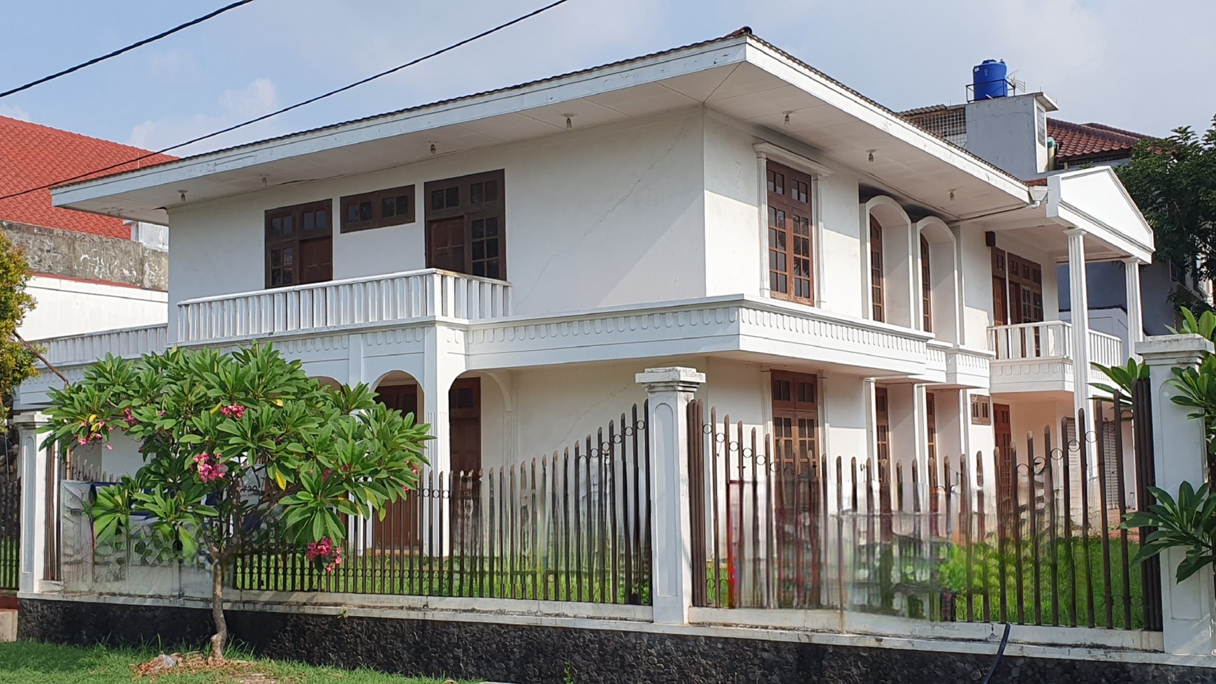 Rumah Pulomas Utara, Luas 770m2