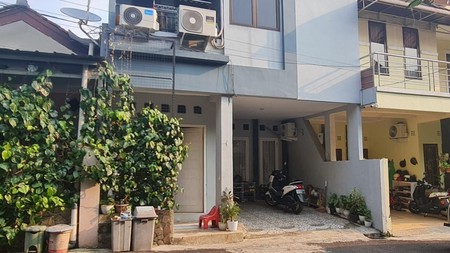 Rumah dalam town house di Jagakarsa Jakarta Selatan,