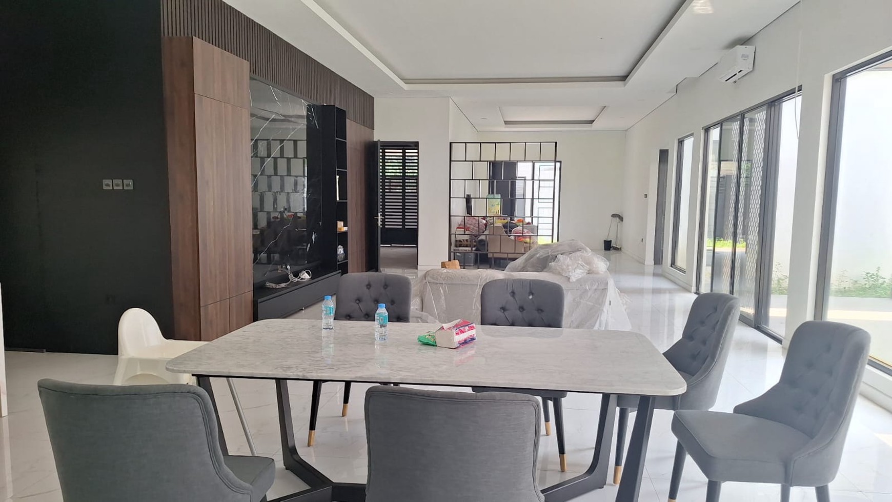 Rumah mewah  1 lantai semi furnished ,siap huni di Kayu Putih  Jakarta Timur