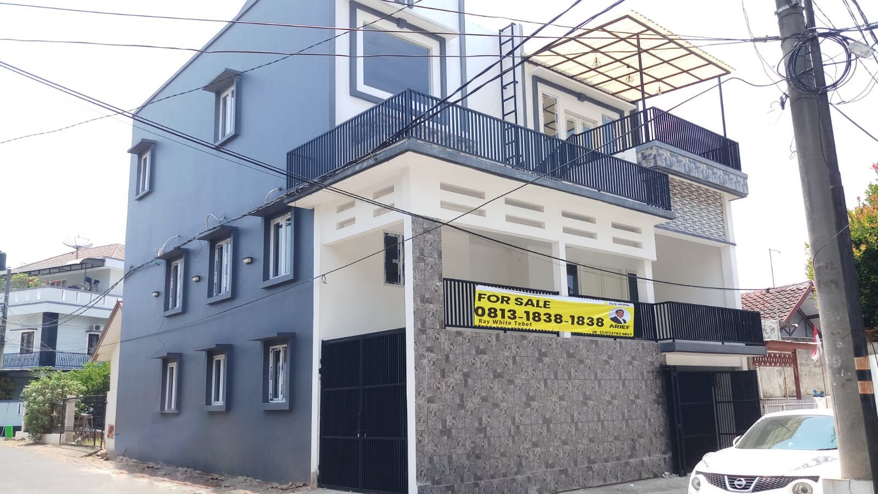 Rumah 3 Lantai, Komplek Villa Taman Cibodas, Tangerang